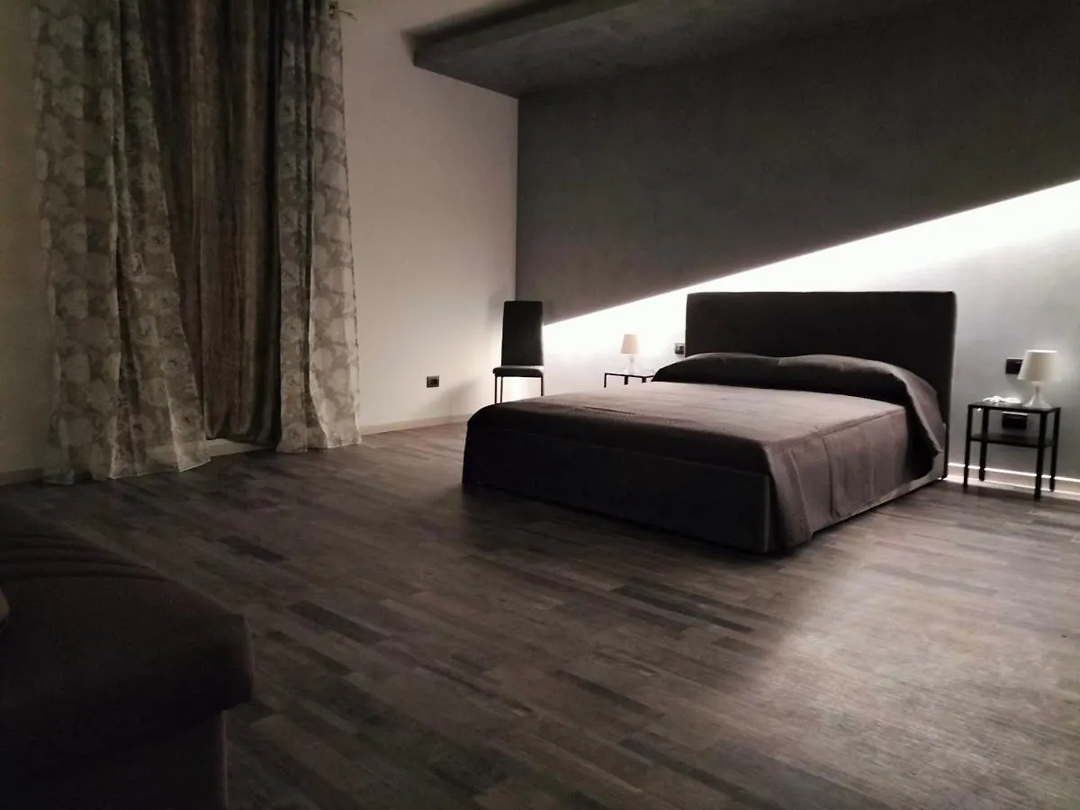 Santiago Rooms كالتاجيروني 0*,  إيطاليا